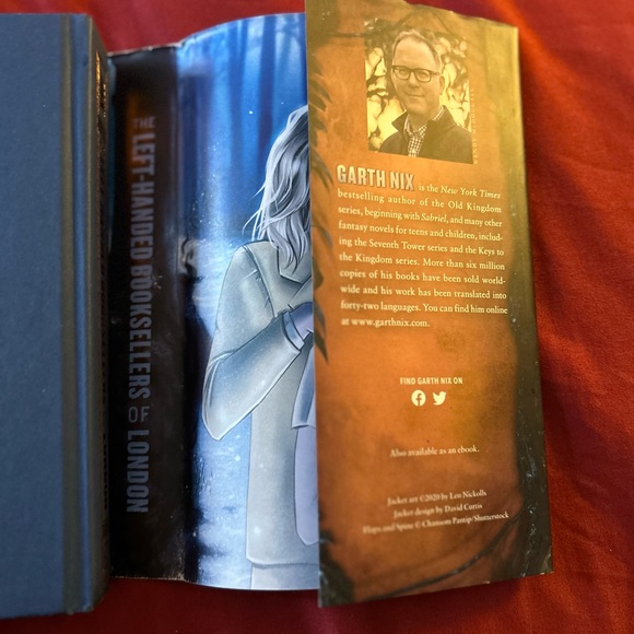 “The Left-Handed Book Sellers of London” Book written by:Garth Nix - Picture 5 of 16